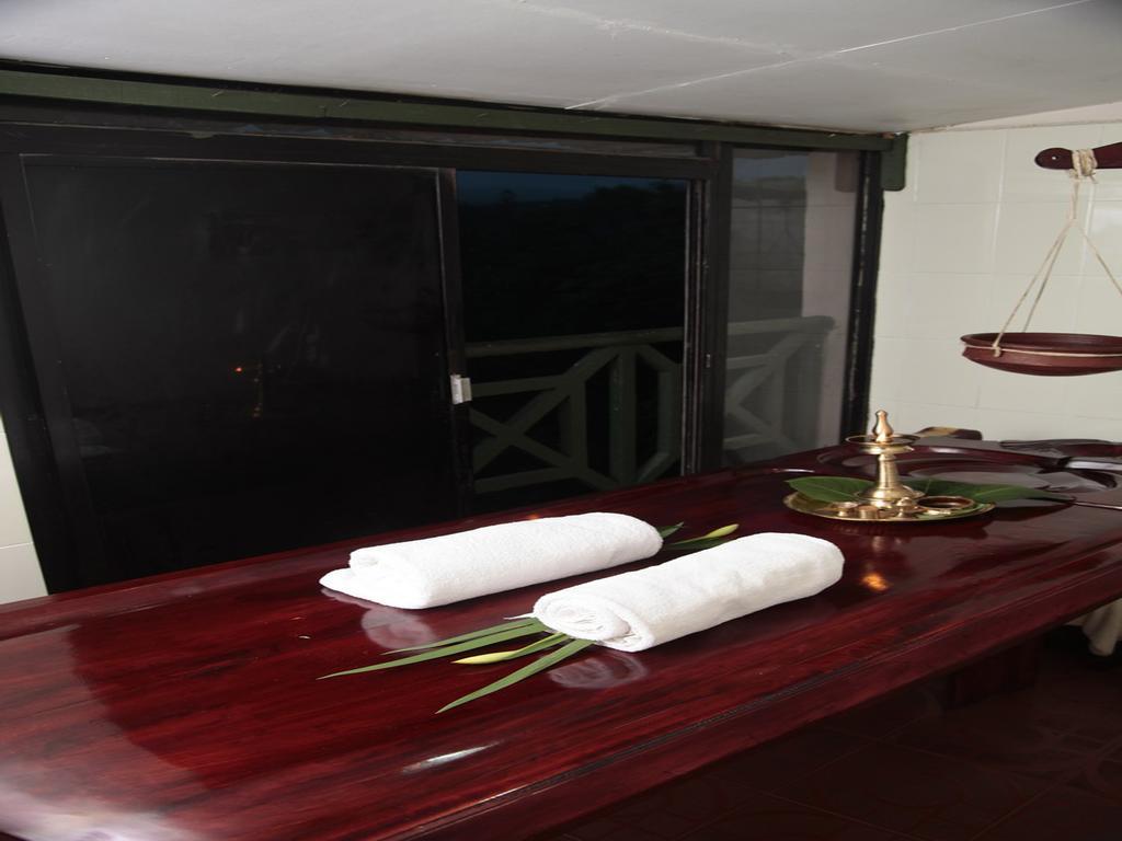 Abad Copper Castle Resort Munnar Exteriör bild