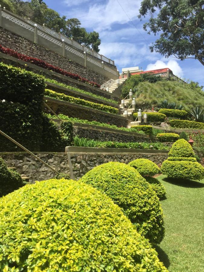Abad Copper Castle Resort Munnar Exteriör bild